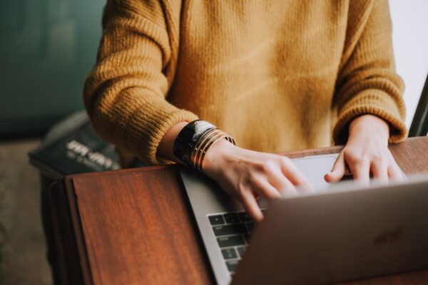 christin-hume-Hcfwew744z4-unsplash-600x400